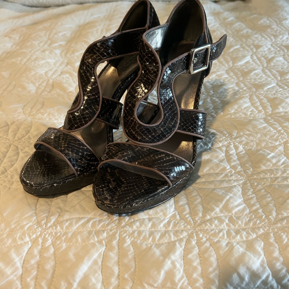 Coach heels. Sz.8 Used condition. Beautiful style